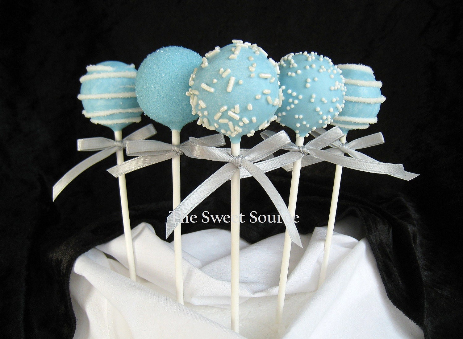 Cake Pops: Wedding Cake Pops Made to Order with High Quality Ingredients.