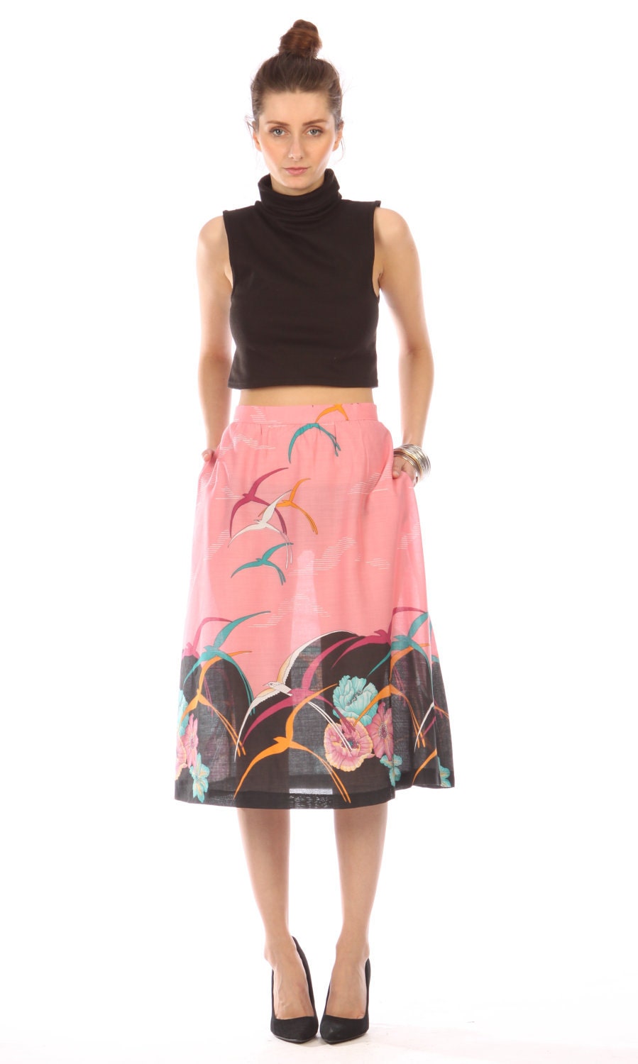 summer skirt midi // bird print // pink // vintage 80s // tropical novelty motif // semi sheer // medium