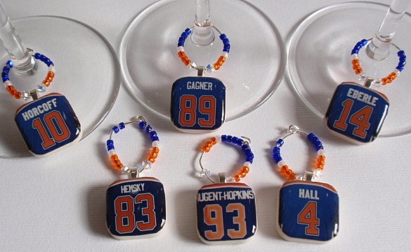 Edmonton Oilers Wine Charm Set