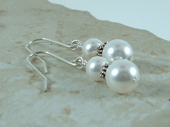 Pearl and sterling silver earrings....10-ESW-172