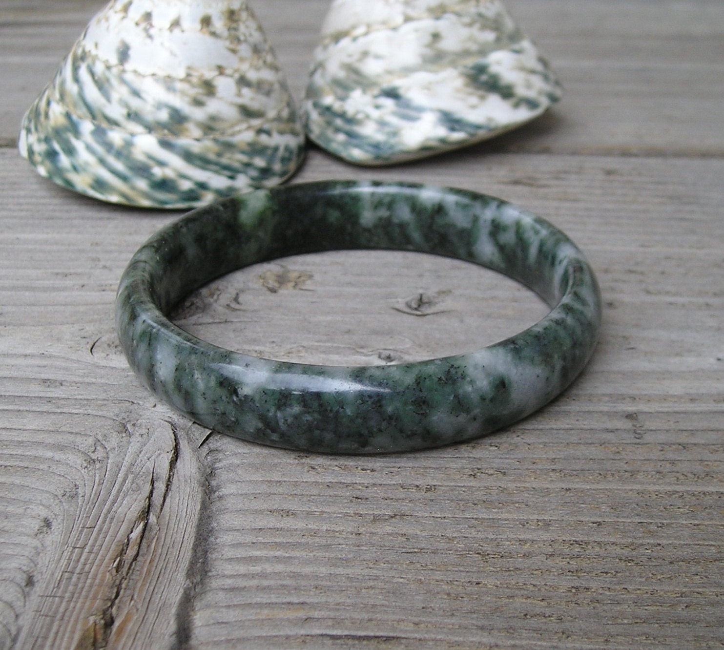 Vintage Jade Jadeite Bangle Bracelet, Internal diameter 63mm