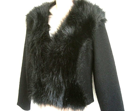 Reserved for Margo-Vintage Fur jacket sweater black faux fur collar & wool  L