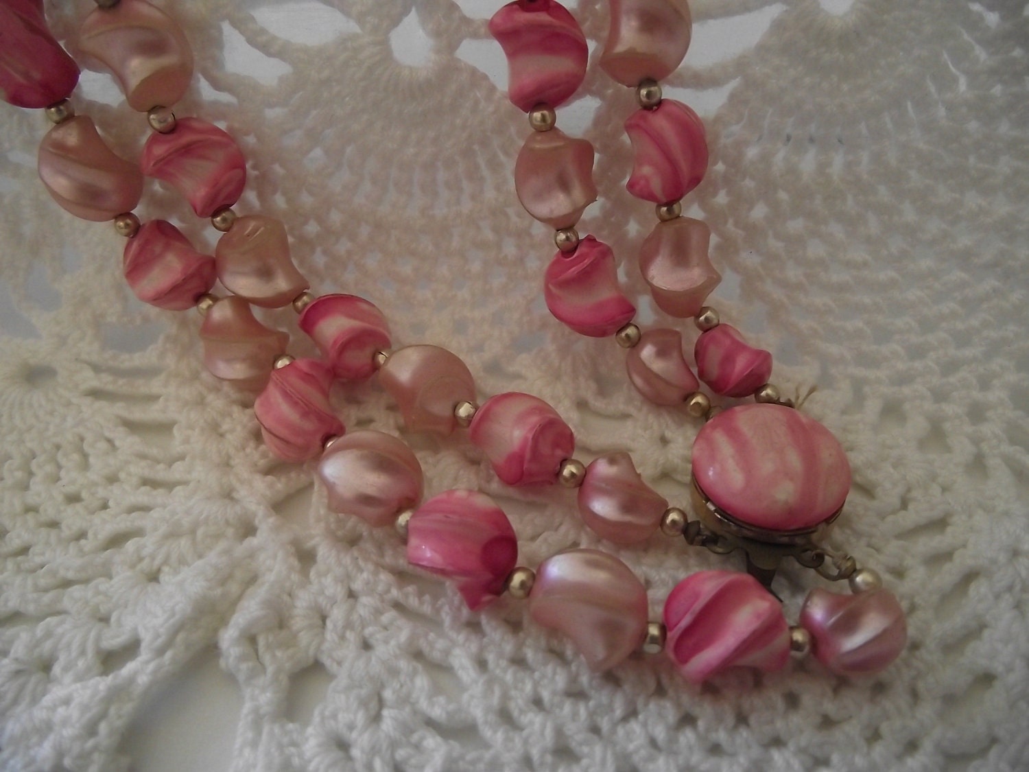 Vintage Necklace double pink pearl swirl beads