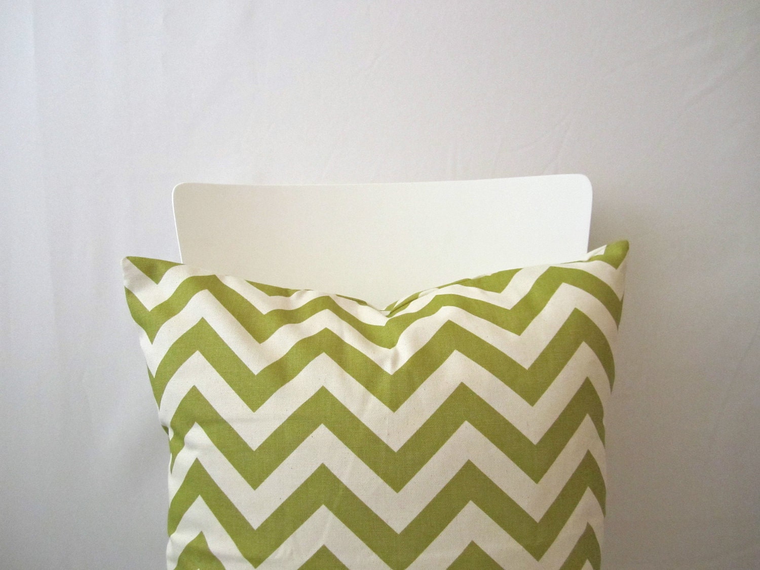 18 inch throw pillow cover, Chevron olive green and white. Zigzag pattern, modern print. For indoor use.