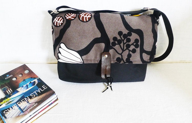 Cute Messenger Bag - Black Flower Pattern Canvas Single Strap Shoulder bag / Cross Body Messenger / School / Travel / Laptop bag