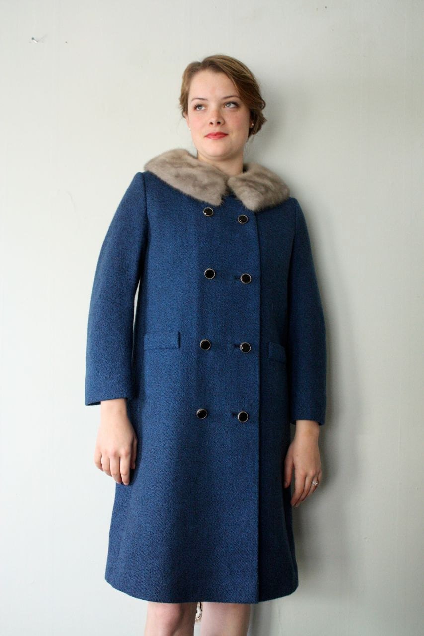 SALE. princess blue wool coat with mink fur collar / womens size small - medium / 1960s vintage