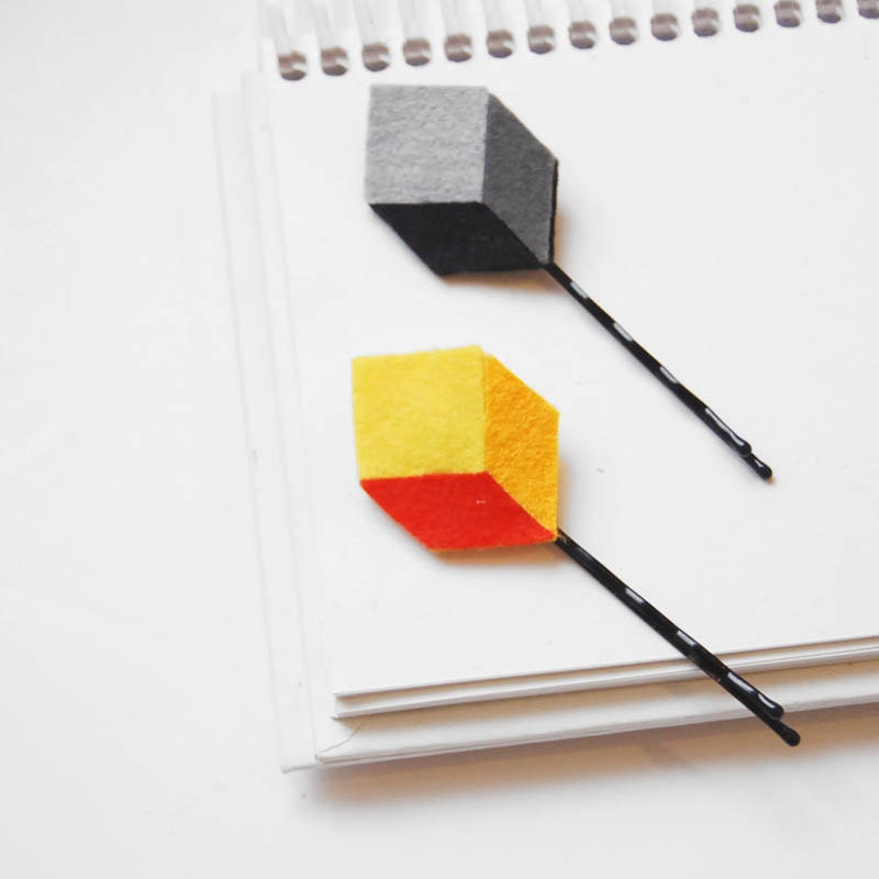 Color block geometric bobby pins - Isometric cubes bobby pins , gray and yellow square autumn clip