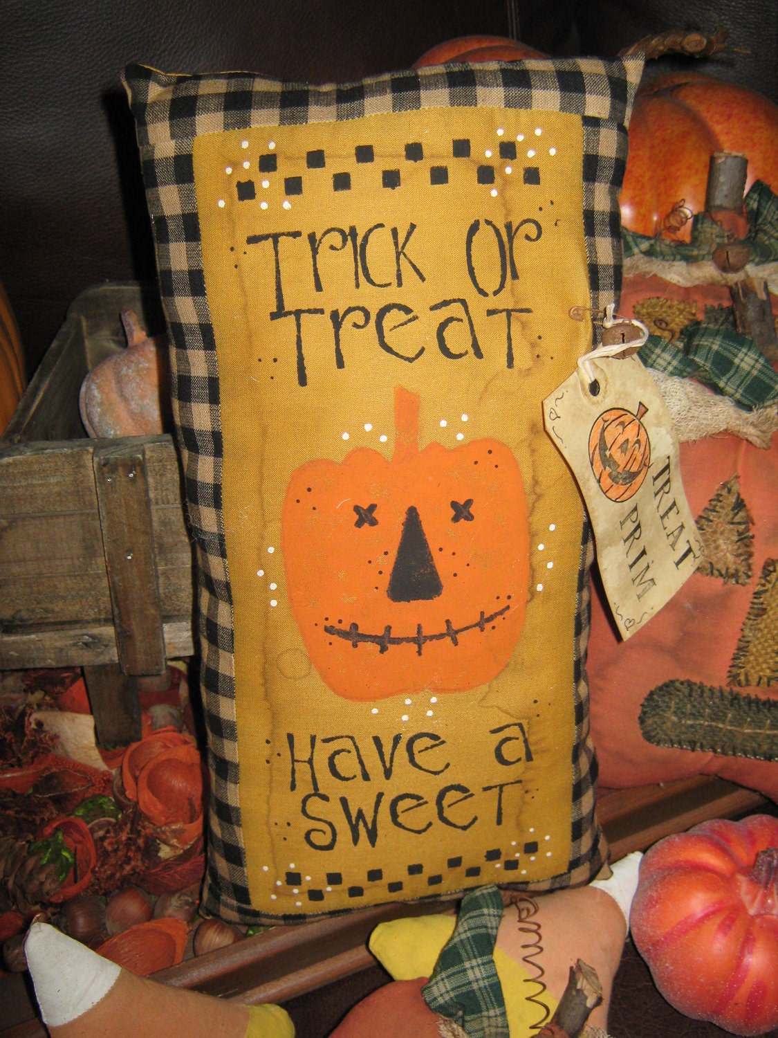 PRIMITIVE Quilt Pieced Stenciled Lg PILLOW -  " Trick or Treat - Have a Sweet " Fall Decoration Halloween