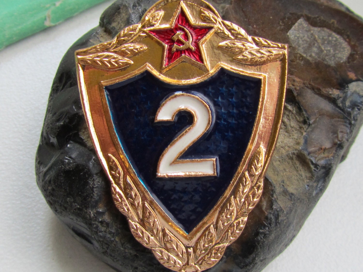 Soviet Vintage Military Pin - Number 2, Russia Soviet Union USSR, army numbers