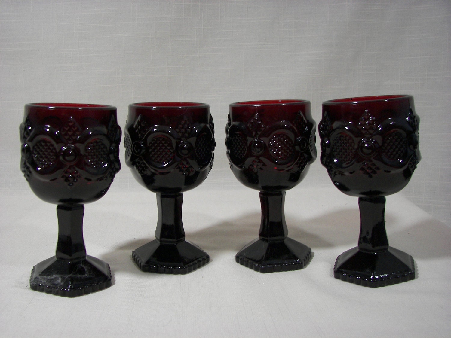 Avon Cape Cod Ruby Red Wine Glass