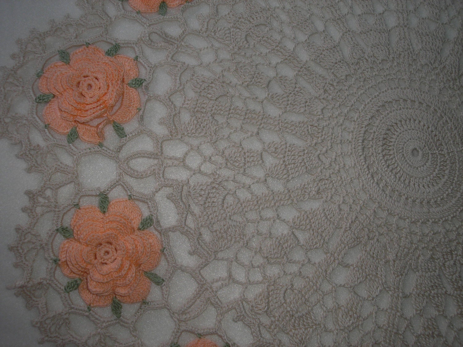 Peach Rose Doily / American Beauty/ Table Topper / Centerpiece / Ecru