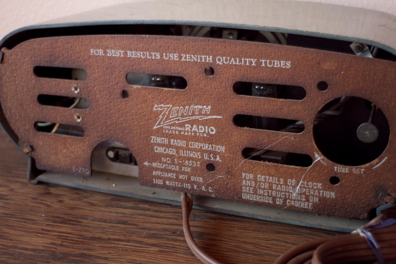 Zenith Deluxe Long Distance Radio