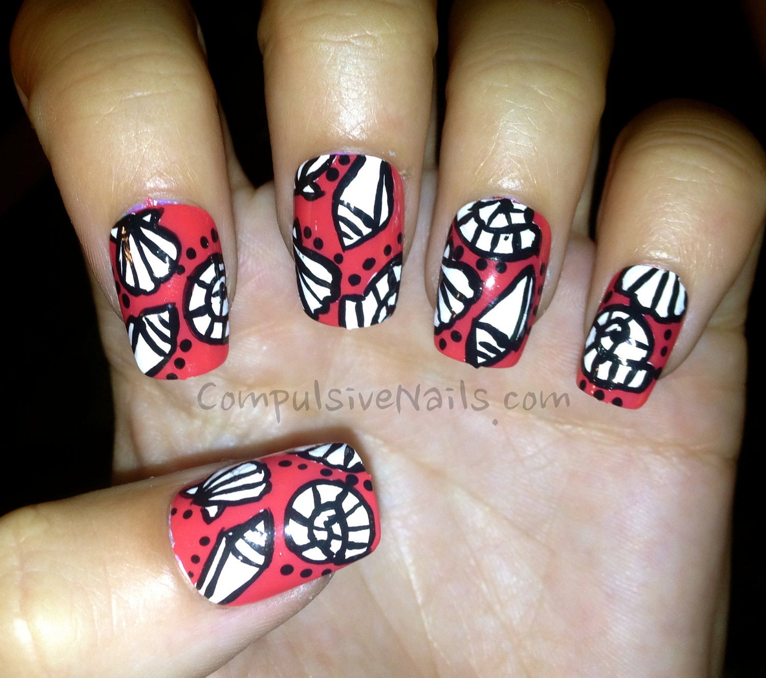 Sea Shell Summer Fake Nails