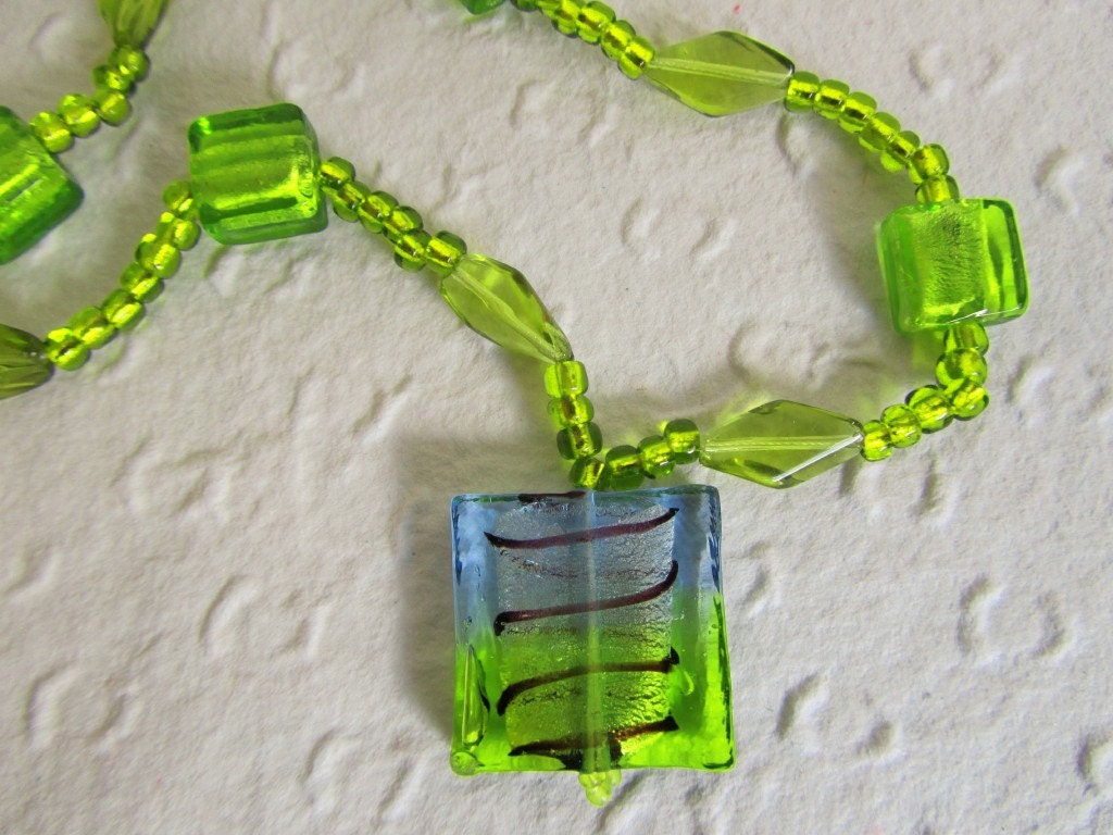 Art Glass Bead Necklace Bright Lawn Green