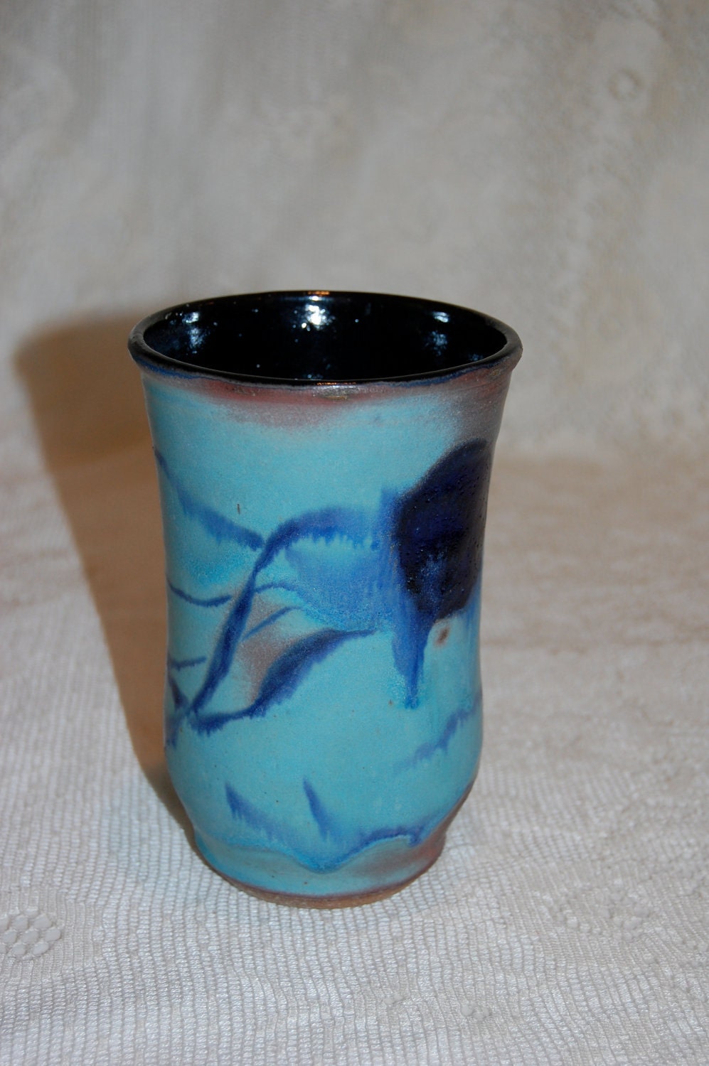 vase blue with jellyfish