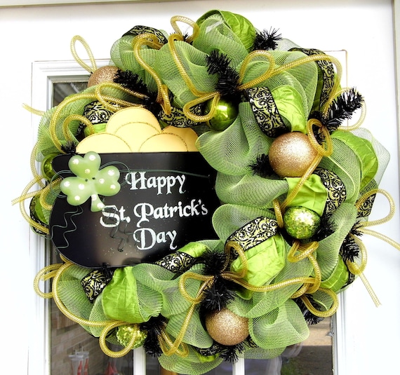 St. Patrick's Day Wreath Mesh Pot of Gold Spring