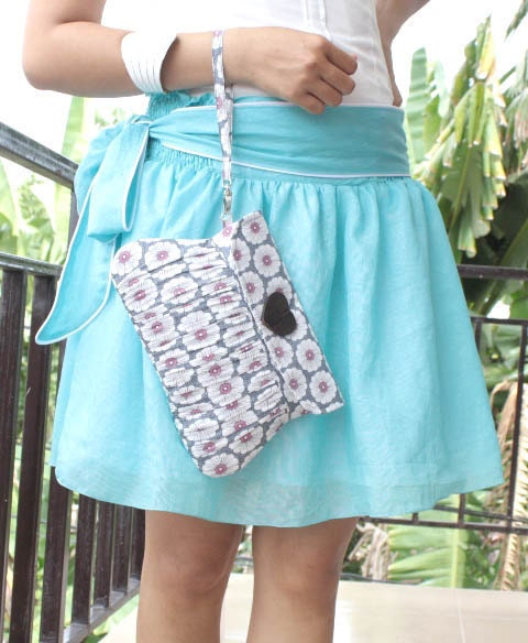 Ready to ship - Gerbera Cotton Clutch Purse Blue Gray Garden Party Summer Fashion