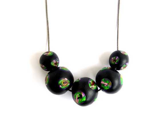 Handmade round beads Necklace