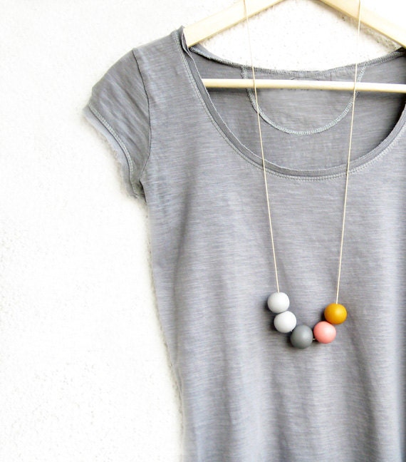 Handmade round beads Necklace