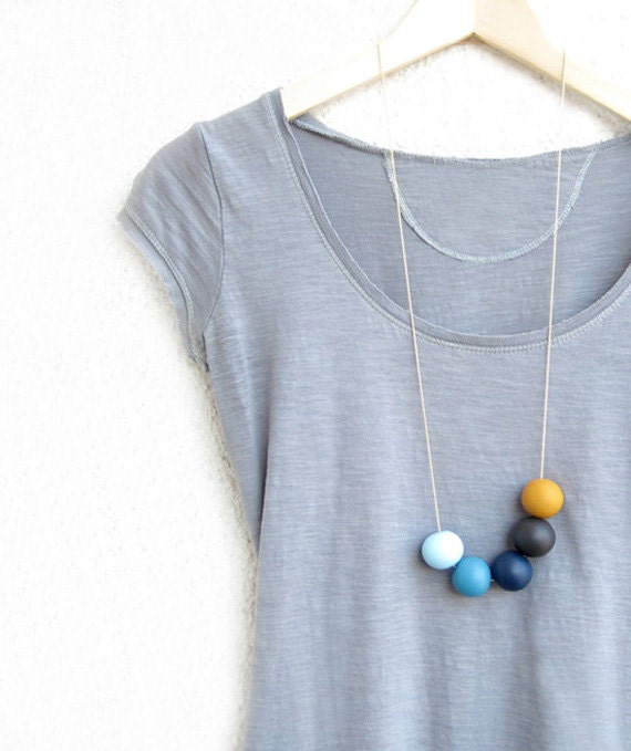 Handmade  round beads Necklace