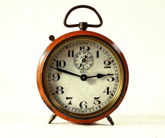 Beautiful Antique French Orange BAYARD Alarm clock "NIC"