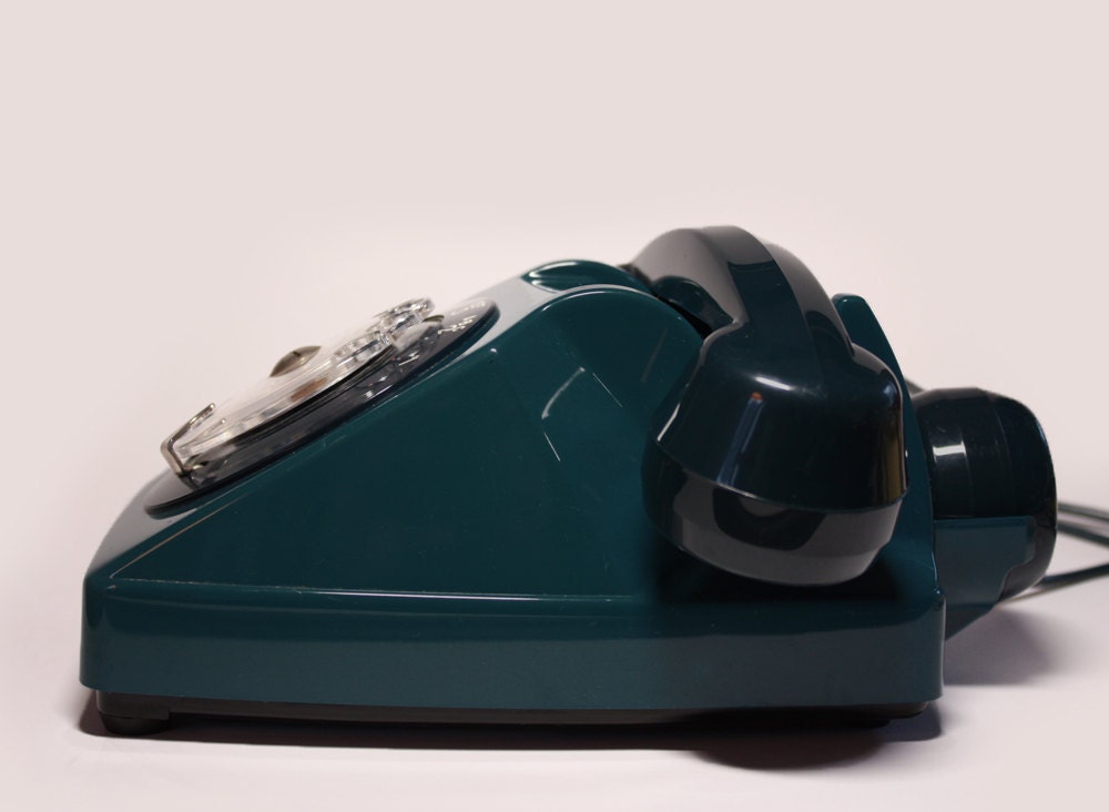 Original PETROL BLUE French Phone of the 70 - 80 s with the " Mother-in Law" listener.