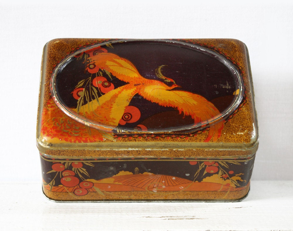 OLd french TIN BOX Shabby chic