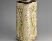 Shigaraki, anagama, ten-day anagama wood firing, with natural ash deposits wall hanging flower vase, kake-25