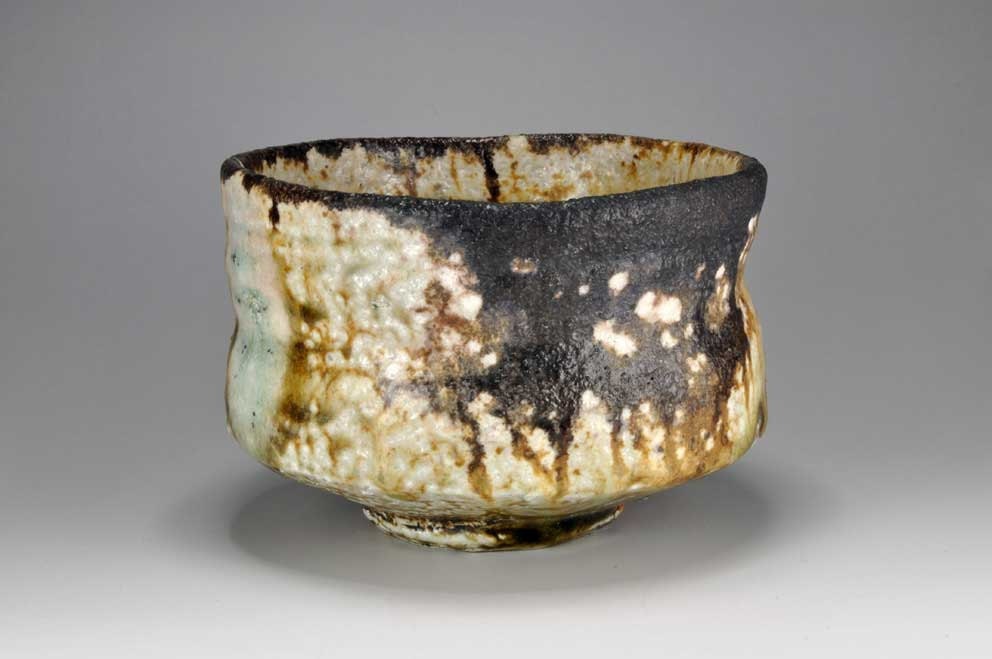 Shigaraki, anagama, ten-day anagama wood firing, with natural ash deposits tea bowl. chawn-68.