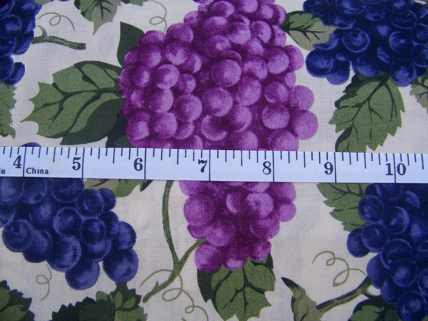 Fabric, Grapes on the Vine, By The Yard