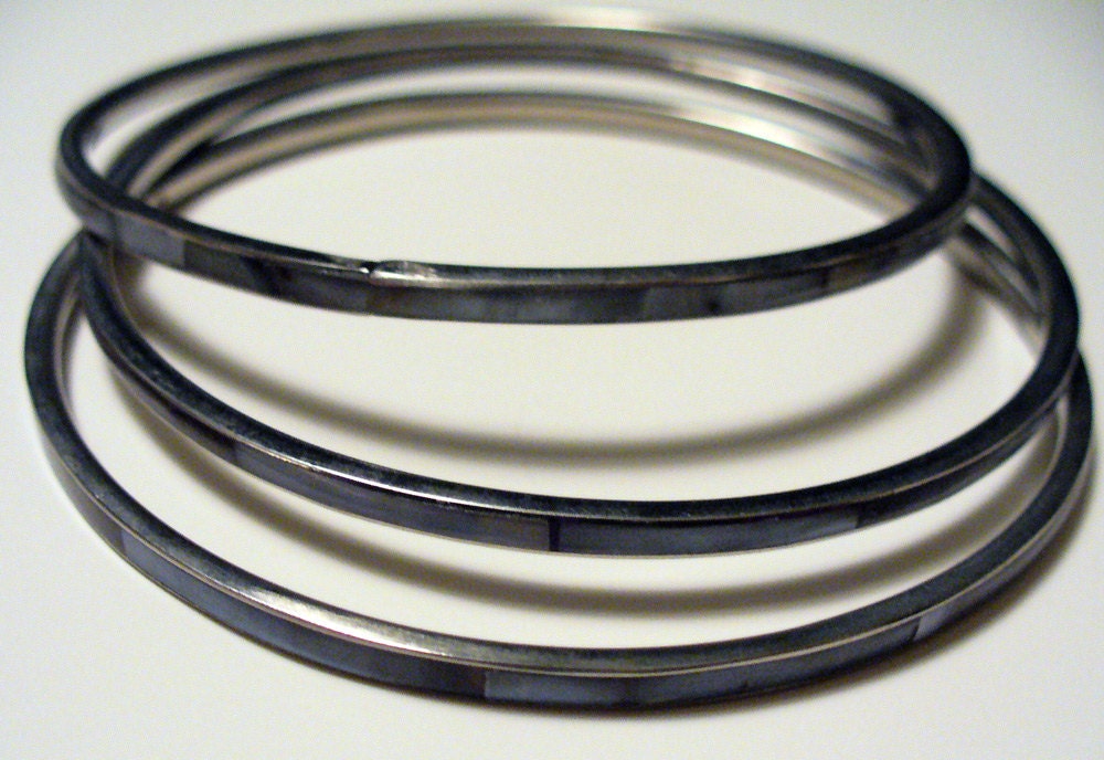 SALE Shades of Gray Mother of Pearl on Silver-toned Metal Bangles, set of 3