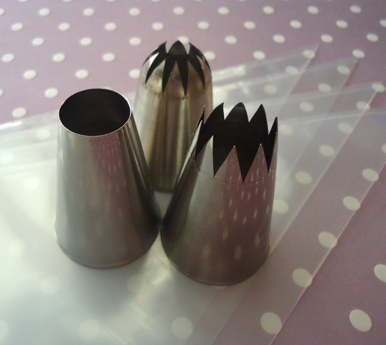 Cupcake Frosting Kit - Frosting Tips and Pastry Bags - SALE - SAVE 15%