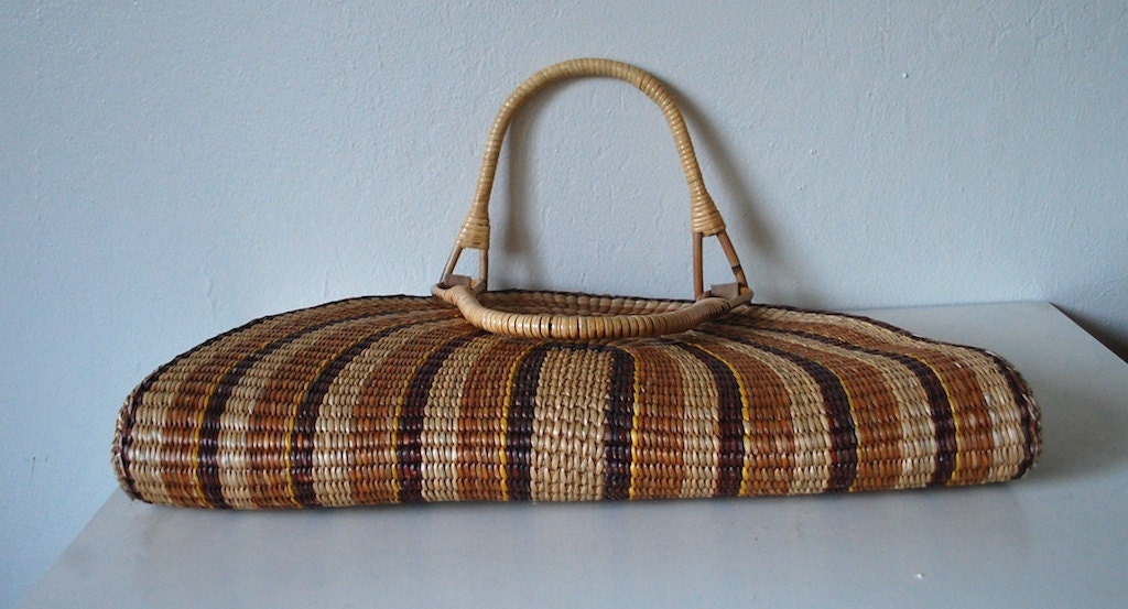 Vintage 70s Woven Sunshine Beach Bag