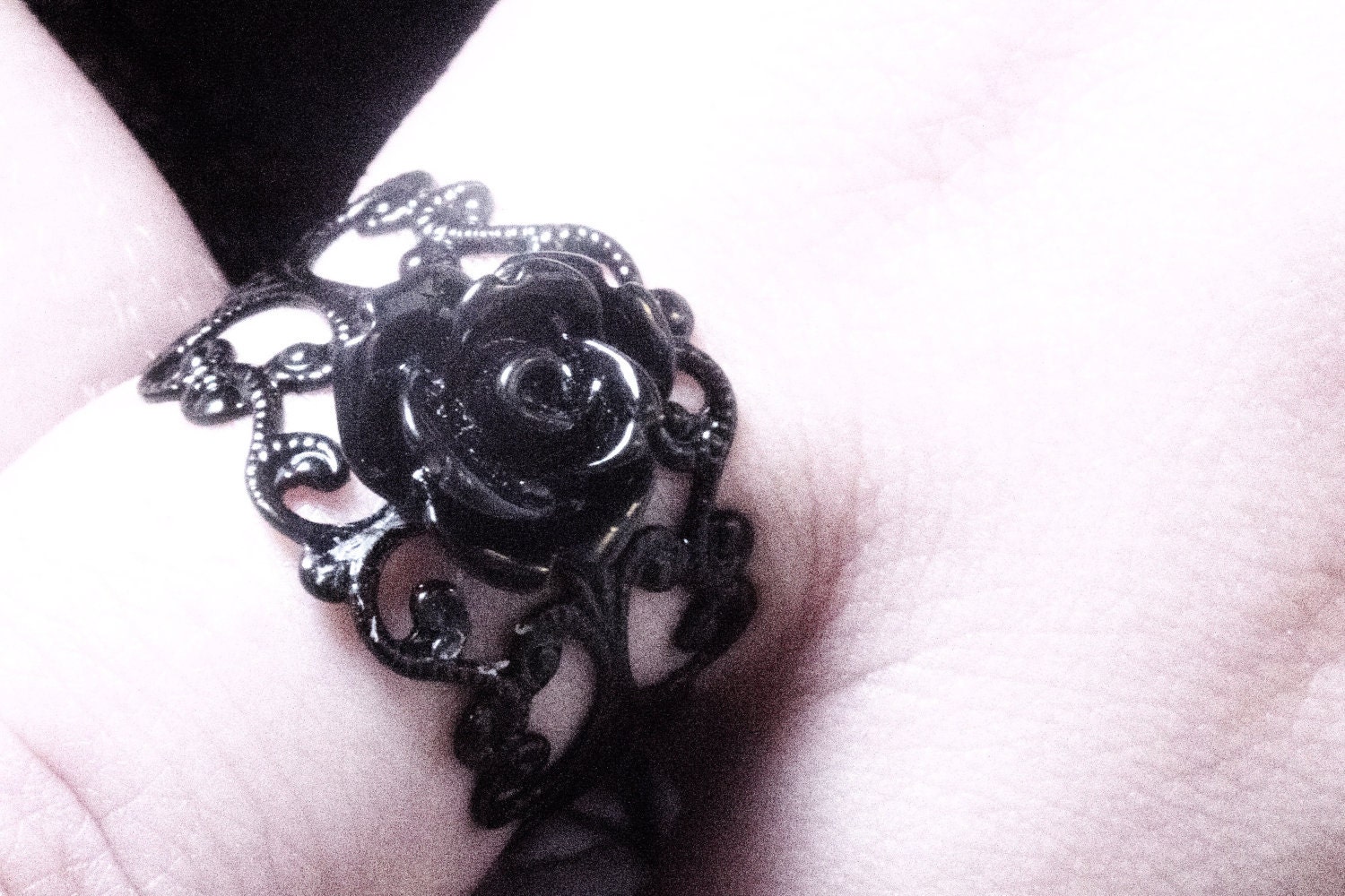 Rose Noir Black Adjustable Filigree Ring