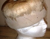 vintage hats  ... Tan creamy FEATHERED TOP PILLBOX netted Lovely Vintage ...