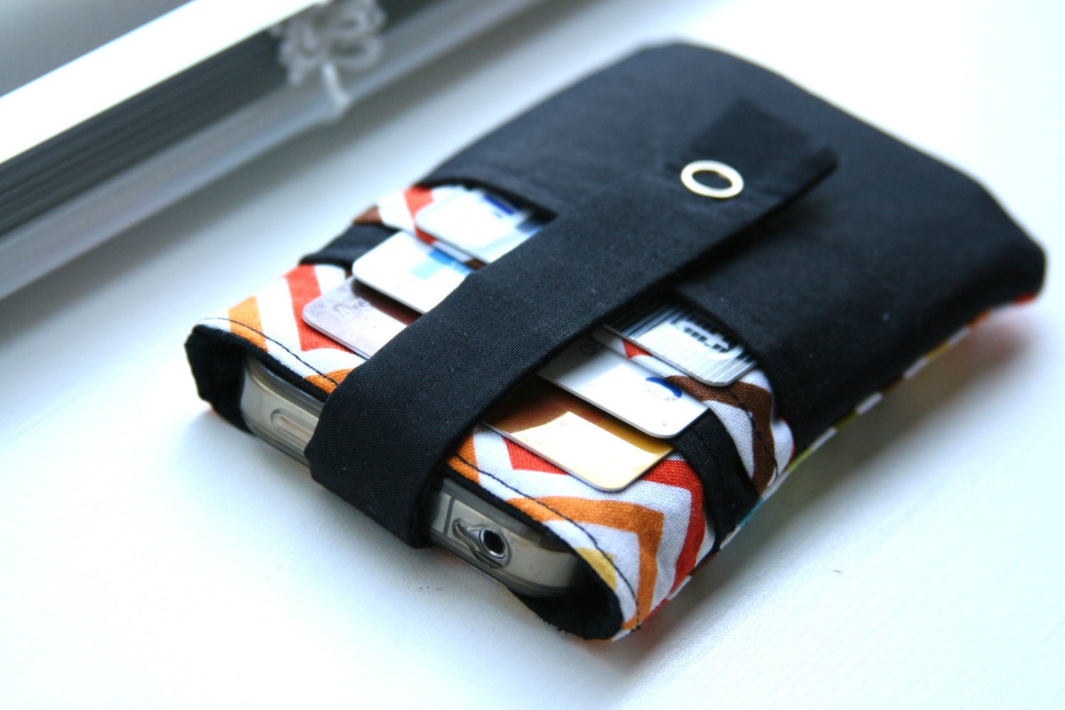 iPhone wallet / iPhone Sleeve / iPhone Case / iPhone 4s / iPhone 5 - Chevron