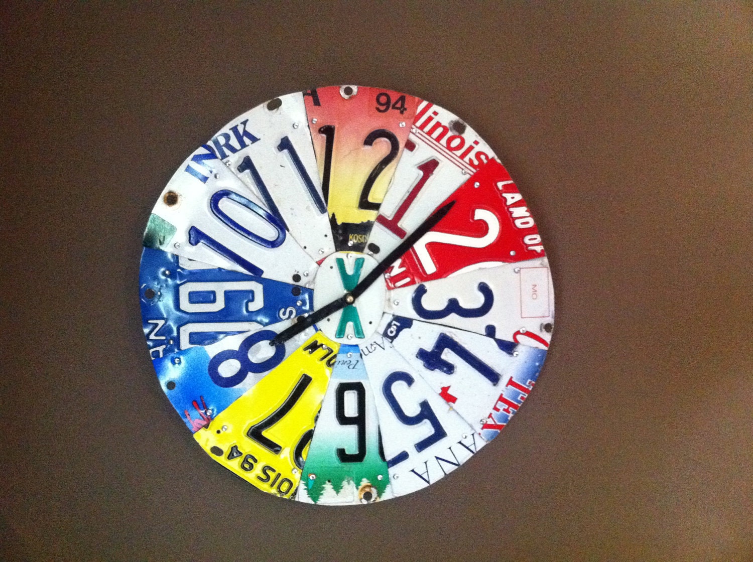 Recycled License plate clock.