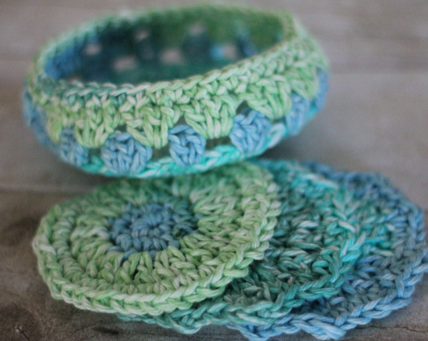 Makeup Remover Cloths, Three Pads Crocheted in Blue and Green Cotton With Holder