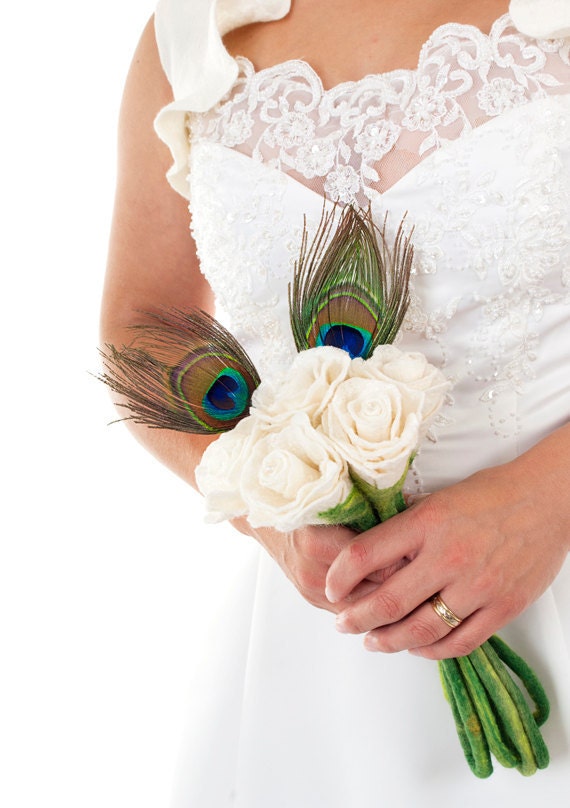 Bouquet Bridal Wedding Flowers Rose Flower Peacock Bouquet- Unique Wedding Bouquet with Swarovski crystal White / Ivory handmade