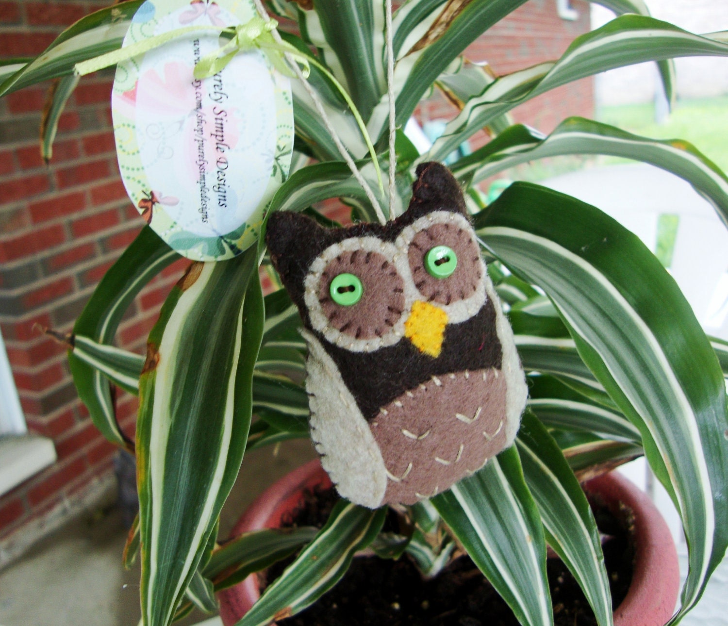 Felt Owl - Plush Owl Ornament - Party Favor - Owl Home Decor
