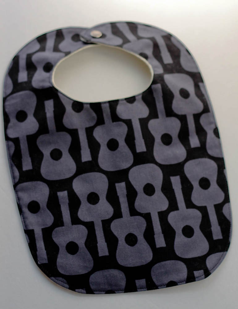 baby bib. grey and blank guitars. gender neutral.