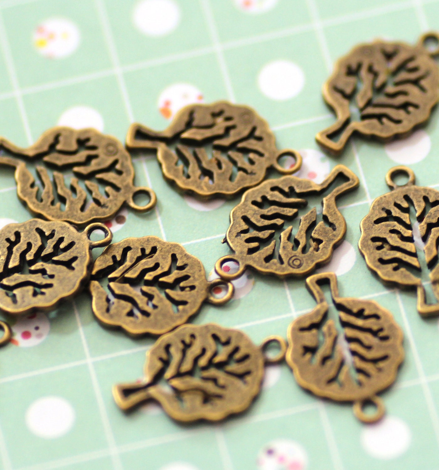 10pcs Antique Bronze Tree Charms 21 x 14mm - Ships Immediately from California - BC48