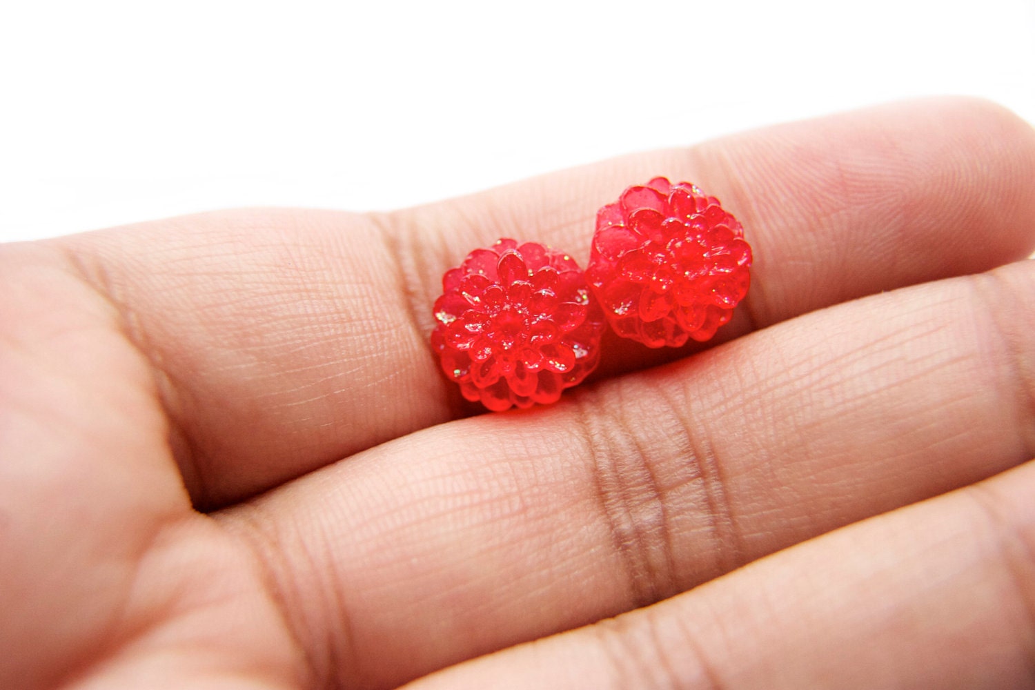 Red Glitter Chrysanthemum Earrings