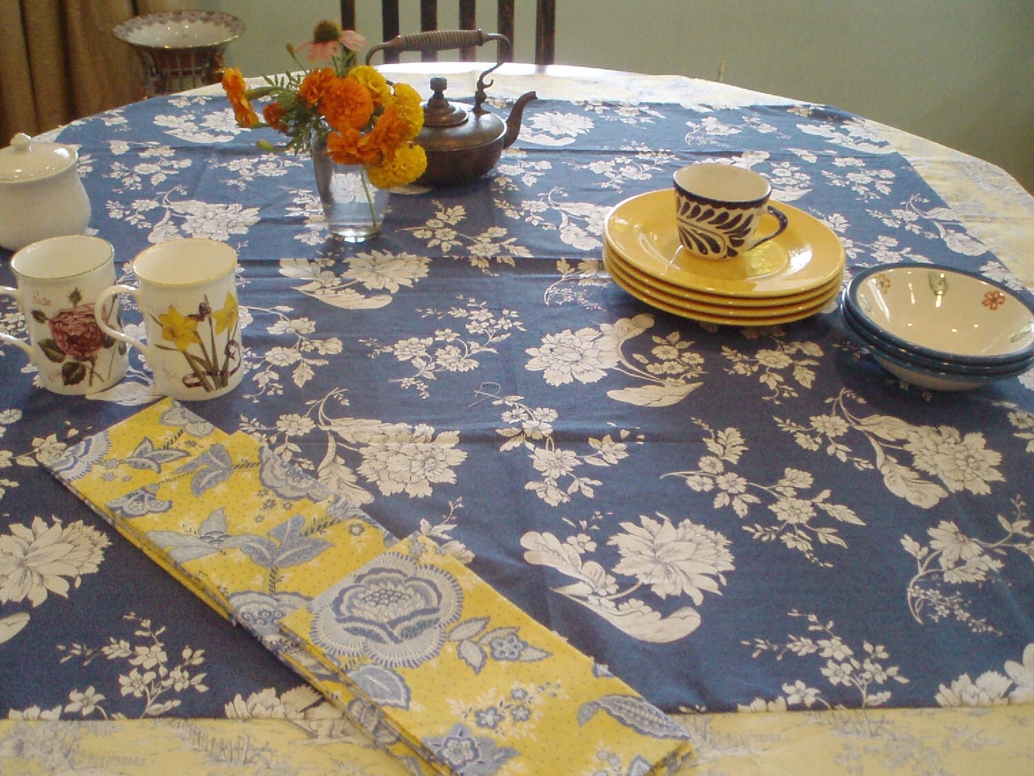 french country kitchen table linens