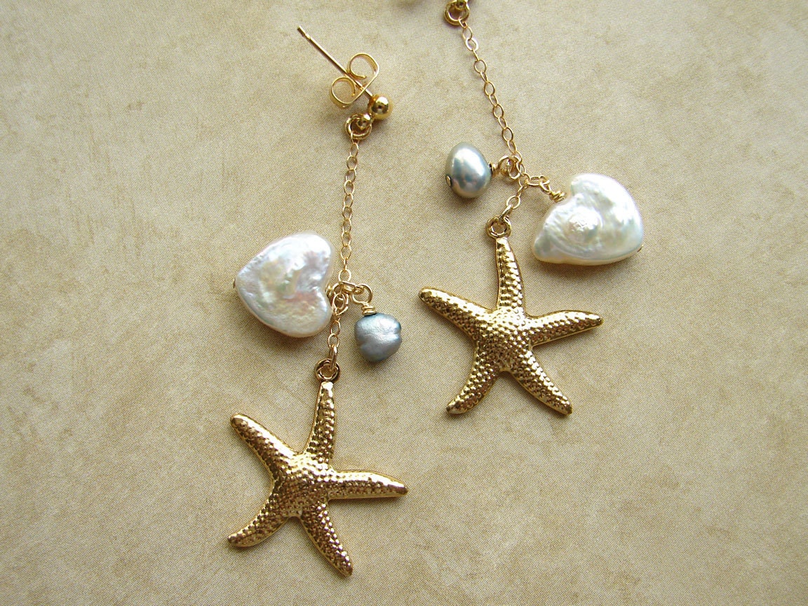 SALE- Beach Wedding Earrings. Starfish and Pearls. 14K Gold Filled Chain. Bridesmaid Gift
