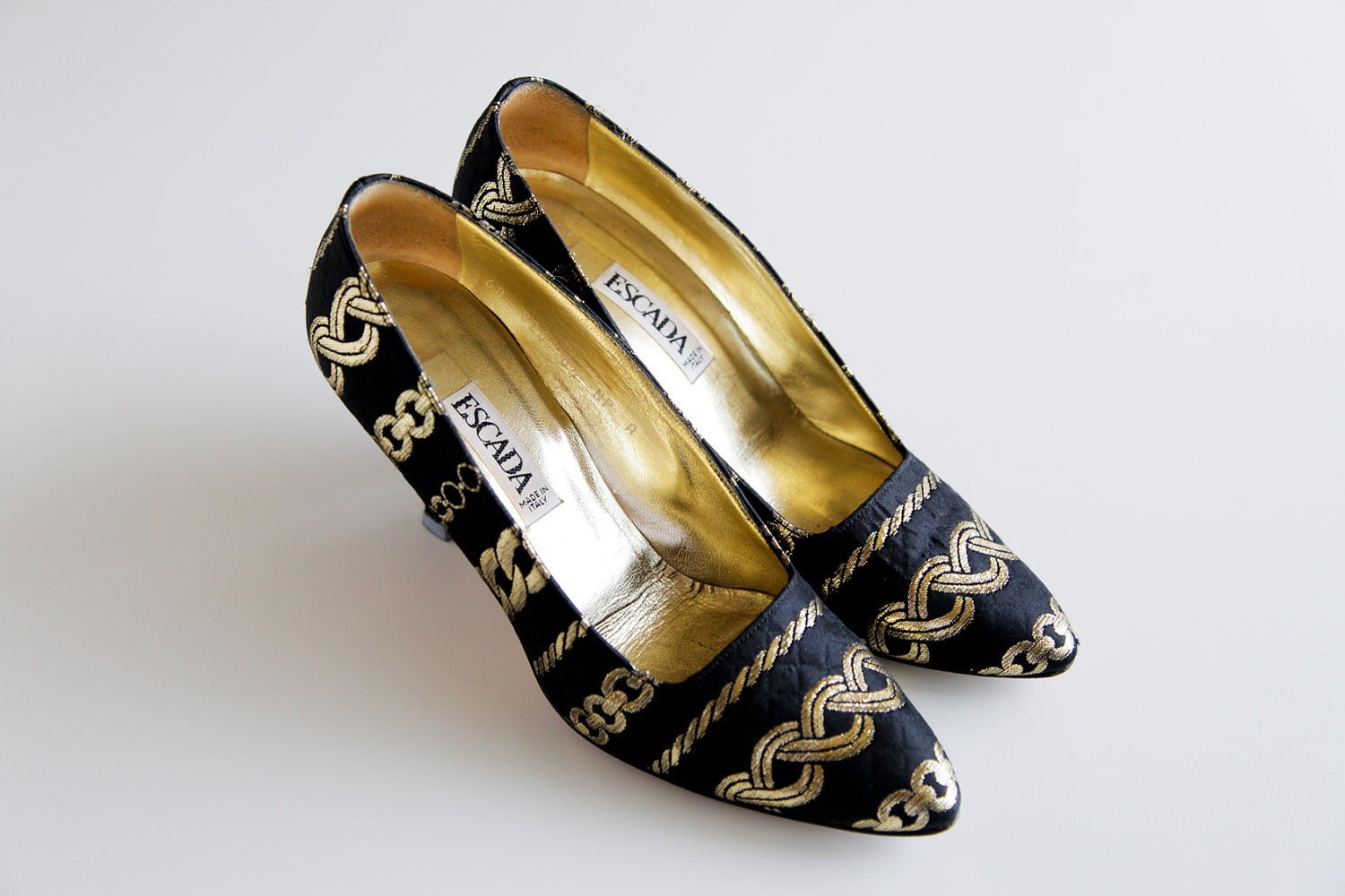 Vintage ESCADA Gold Chain Link Heels with Gold Insoles Size 8