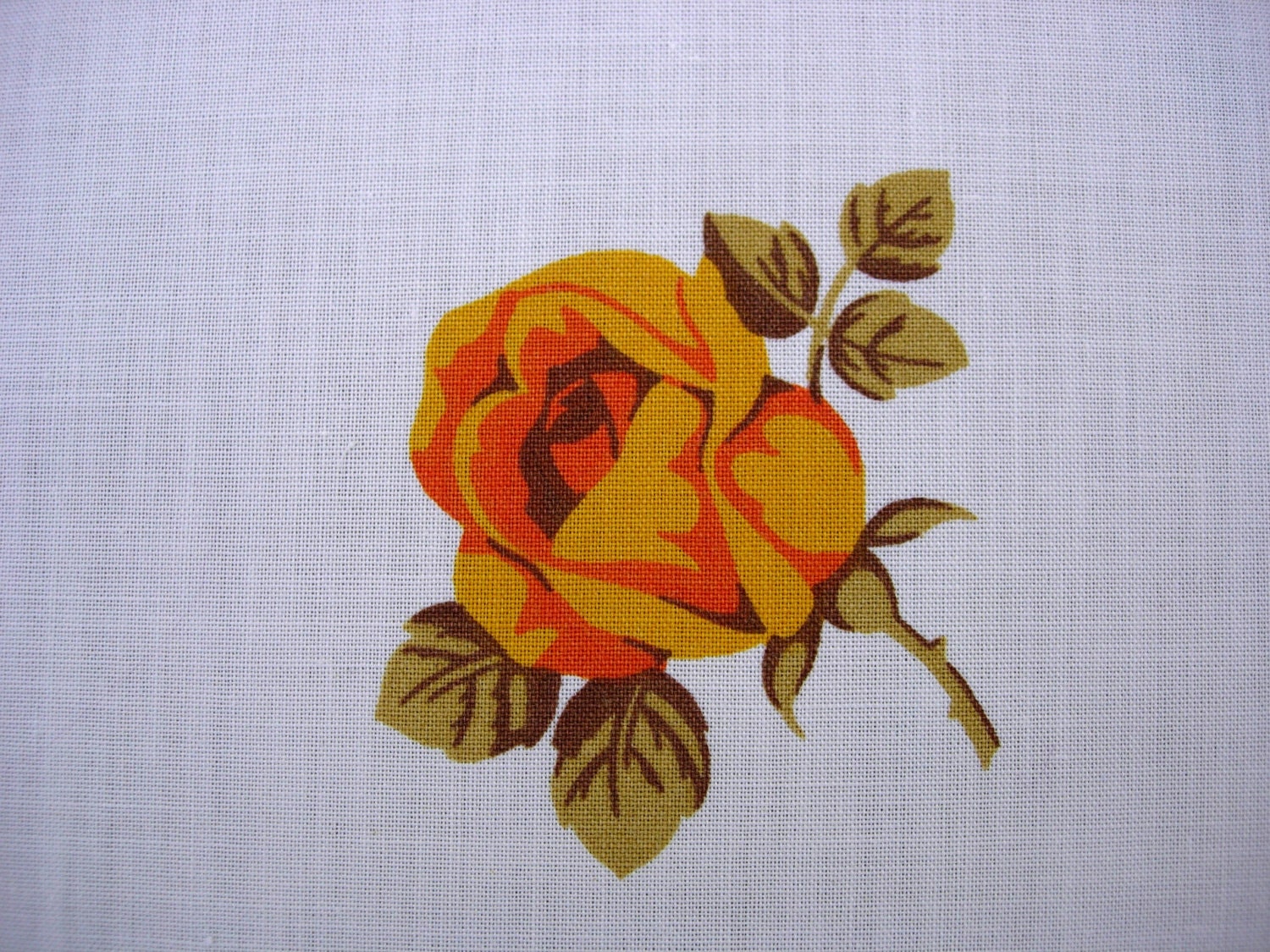 Vintage Shabby Chic Printed Rectangular Tablecloth 1970s Orange Roses