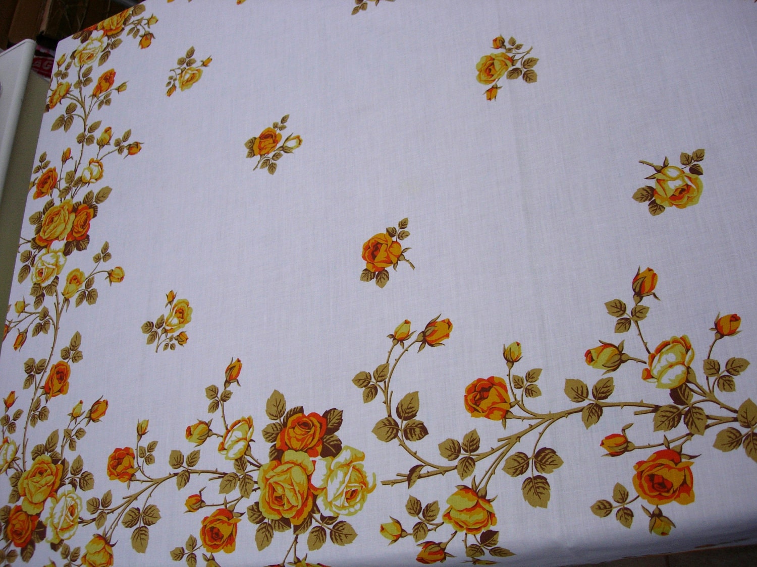Vintage Shabby Chic Printed Rectangular Tablecloth 1970s Orange Roses
