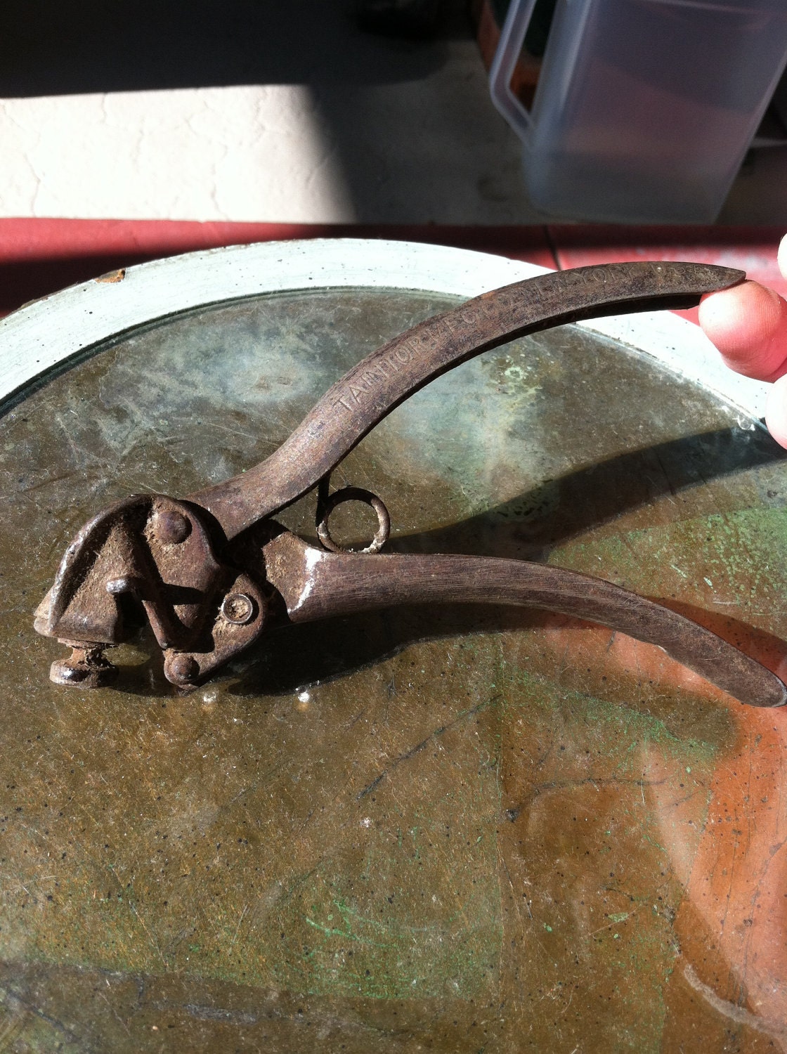 Old Tool Taintor Positive No. 7