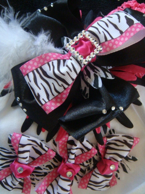 Newborn 0-3 month baby girl HOT pink and black animal print outfit with with matching headband